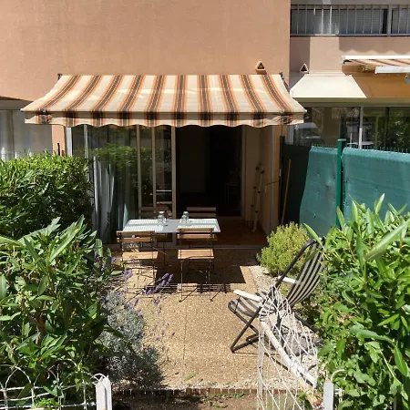 Apartment Studio Le Brusc 300m De La Mer Six-Fours-les-Plages